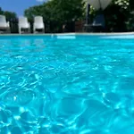 La Colline De Tilleul - De La Colline 4 Star Rated - Beautiful Near Aubeterre