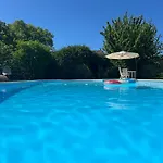 Vakantiehuis La Colline De Tilleul - De La Colline 4 Star Rated - Beautiful Near Aubeterre Saint-Romain (Charente)