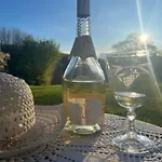Vakantiehuis La Colline De Tilleul - De La Colline 4 Star Rated - Beautiful Near Aubeterre *