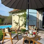 Vakantiehuis La Colline De Tilleul - De La Colline 4 Star Rated - Beautiful Near Aubeterre *