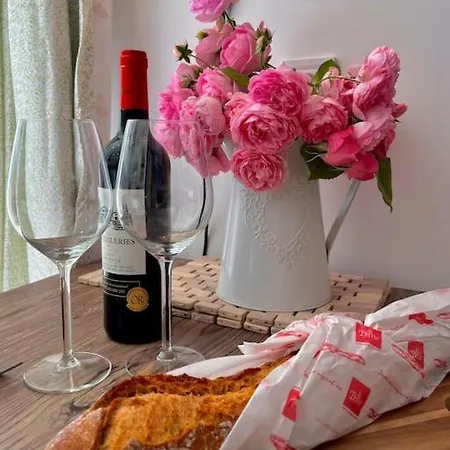 La Colline De Tilleul - De La Colline 4 Star Rated - Beautiful Near Aubeterre