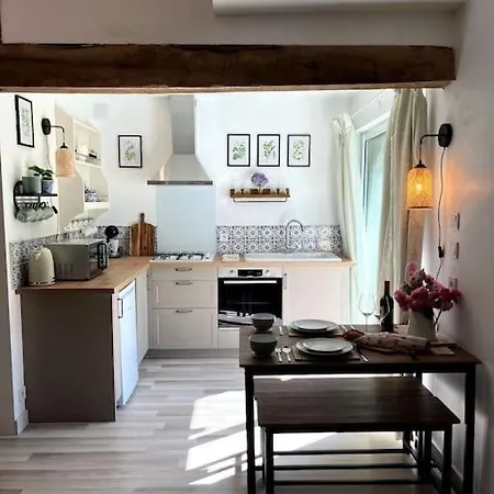 La Colline De Tilleul - De La Colline 4 Star Rated - Beautiful Near Aubeterre *