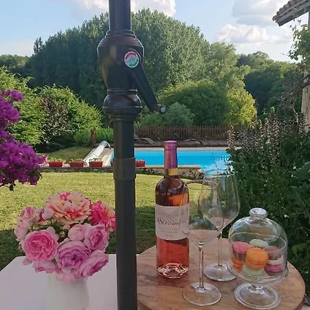 La Colline De Tilleul - De La Colline 4 Star Rated - Beautiful Near Aubeterre Ferienhaus Saint-Romain (Charente)