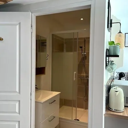 Casa de Férias La Colline De Tilleul - De La Colline 4 Star Rated - Beautiful Near Aubeterre *