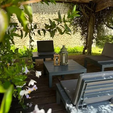 La Colline De Tilleul - De La Colline 4 Star Rated - Beautiful Near Aubeterre Ferienhaus *