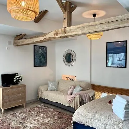 La Colline De Tilleul - De La Colline 4 Star Rated - Beautiful Near Aubeterre Ferienhaus Saint-Romain (Charente)