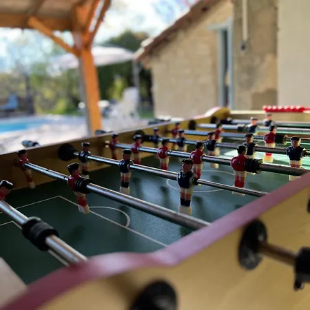 La Colline De Tilleul - De La Colline 4 Star Rated - Beautiful Near Aubeterre Saint-Romain (Charente)