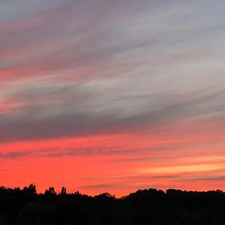 La Colline De Tilleul - De La Colline 4 Star Rated - Beautiful Near Aubeterre Casa de Férias *