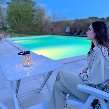 La Colline De Tilleul - De La Colline 4 Star Rated - Beautiful Near Aubeterre Ferienhaus