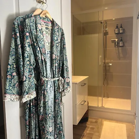 La Colline De Tilleul - De La Colline 4 Star Rated - Beautiful Near Aubeterre