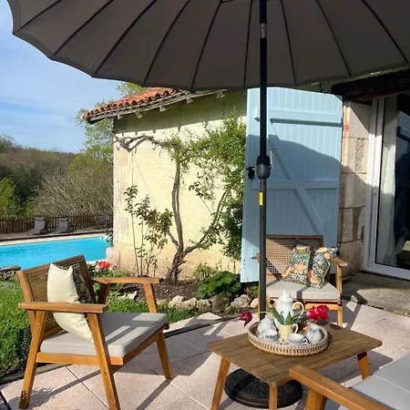 度假居 La Colline De Tilleul - De La Colline 4 Star Rated - Beautiful Near Aubeterre *
