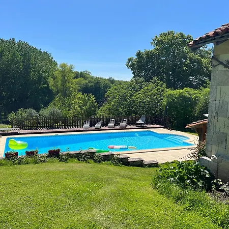 Ferienhaus La Colline De Tilleul - De La Colline 4 Star Rated - Beautiful Near Aubeterre