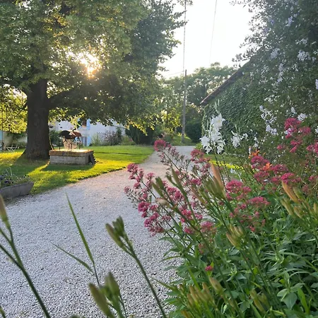 La Colline De Tilleul - De La Colline 4 Star Rated - Beautiful Near Aubeterre بيت للعطل