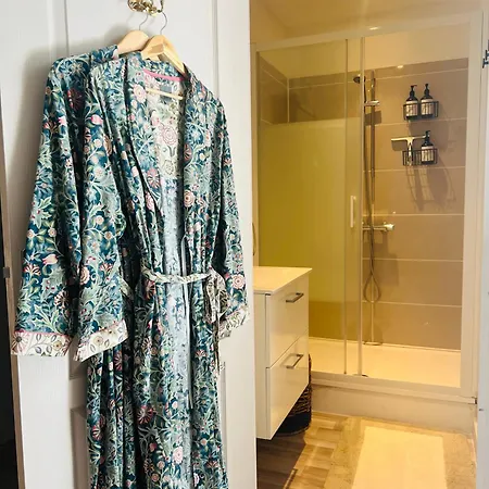 La Colline De Tilleul - De La Colline 4 Star Rated - Beautiful Near Aubeterre * Saint-Romain (Charente)