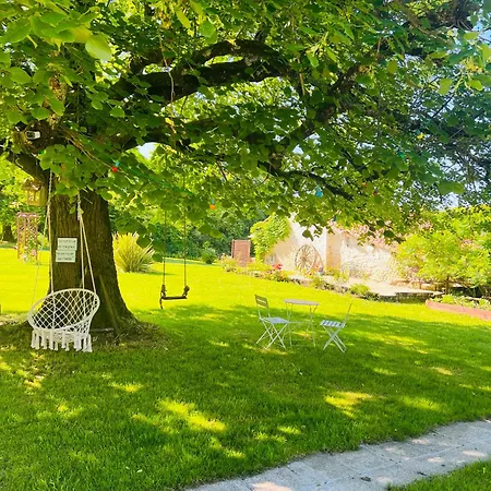 La Colline De Tilleul - De La Colline 4 Star Rated - Beautiful Near Aubeterre بيت للعطل