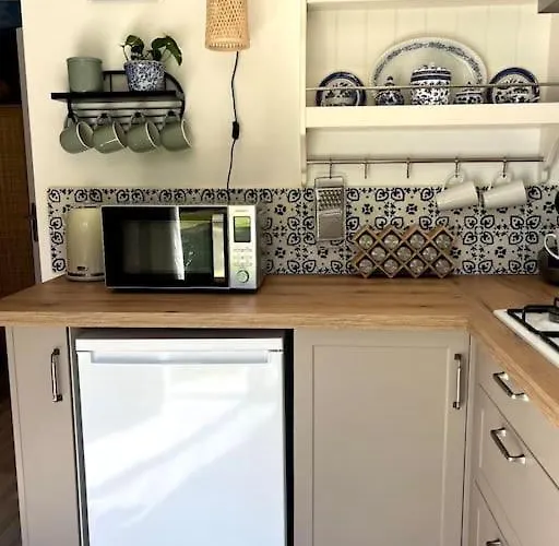 La Colline De Tilleul - De La Colline 4 Star Rated - Beautiful Near Aubeterre Saint-Romain (Charente)