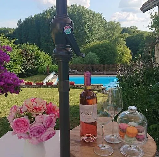 La Colline De Tilleul - De La Colline 4 Star Rated - Beautiful Near Aubeterre Сasa de vacaciones Saint-Romain (Charente)