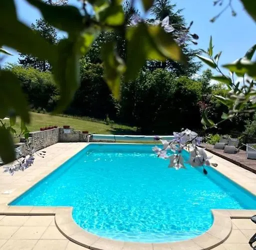 La Colline De Tilleul - De La Colline 4 Star Rated - Beautiful Near Aubeterre *
