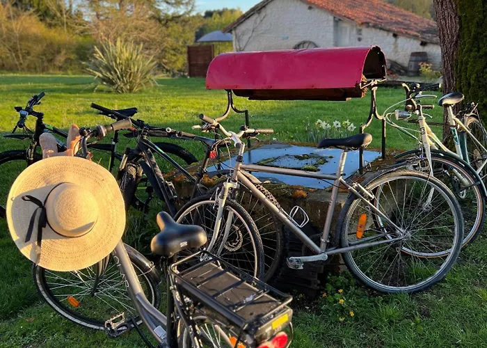 La Colline De Tilleul - De La Colline 4 Star Rated - Beautiful Near Aubeterre Сasa de vacaciones