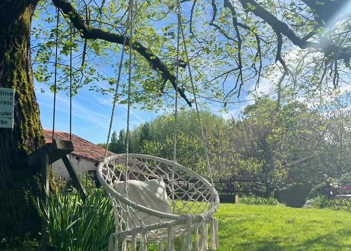 La Colline De Tilleul - De La Colline 4 Star Rated - Beautiful Near Aubeterre * Saint-Romain (Charente)