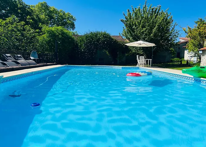 La Colline De Tilleul - De La Colline 4 Star Rated - Beautiful Near Aubeterre Сasa de vacaciones *