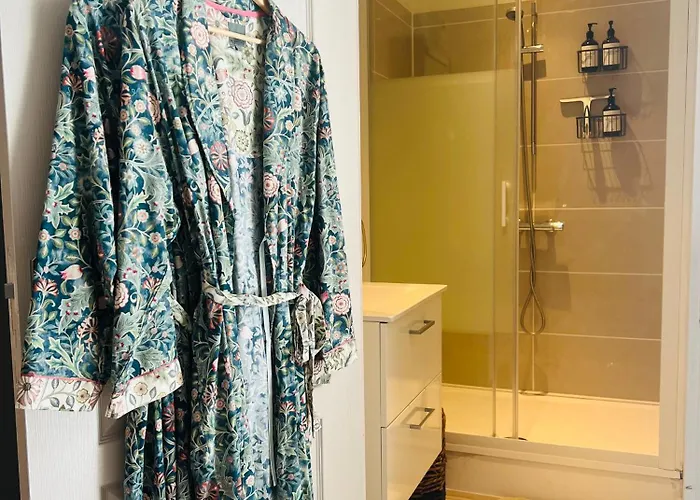 La Colline De Tilleul - De La Colline 4 Star Rated - Beautiful Near Aubeterre * Saint-Romain (Charente)