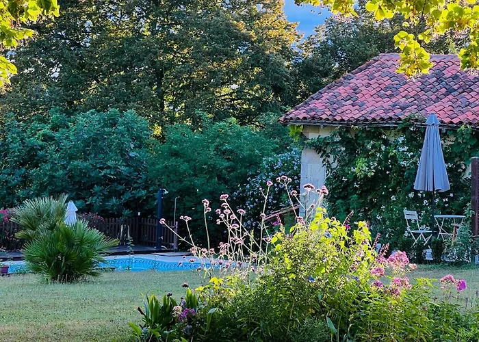 Сasa de vacaciones La Colline De Tilleul - De La Colline 4 Star Rated - Beautiful Near Aubeterre *